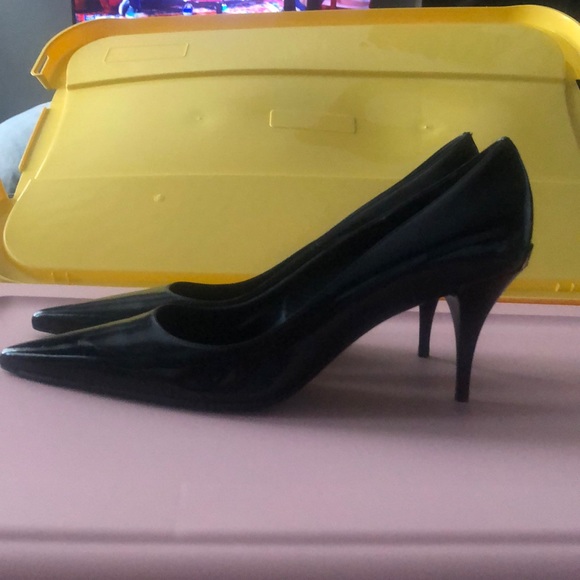 Burberry Black Patent Leather PointToe pumps40 - Picture 10 of 12